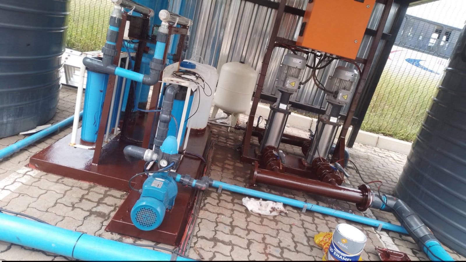 Pool pump and filtration installation